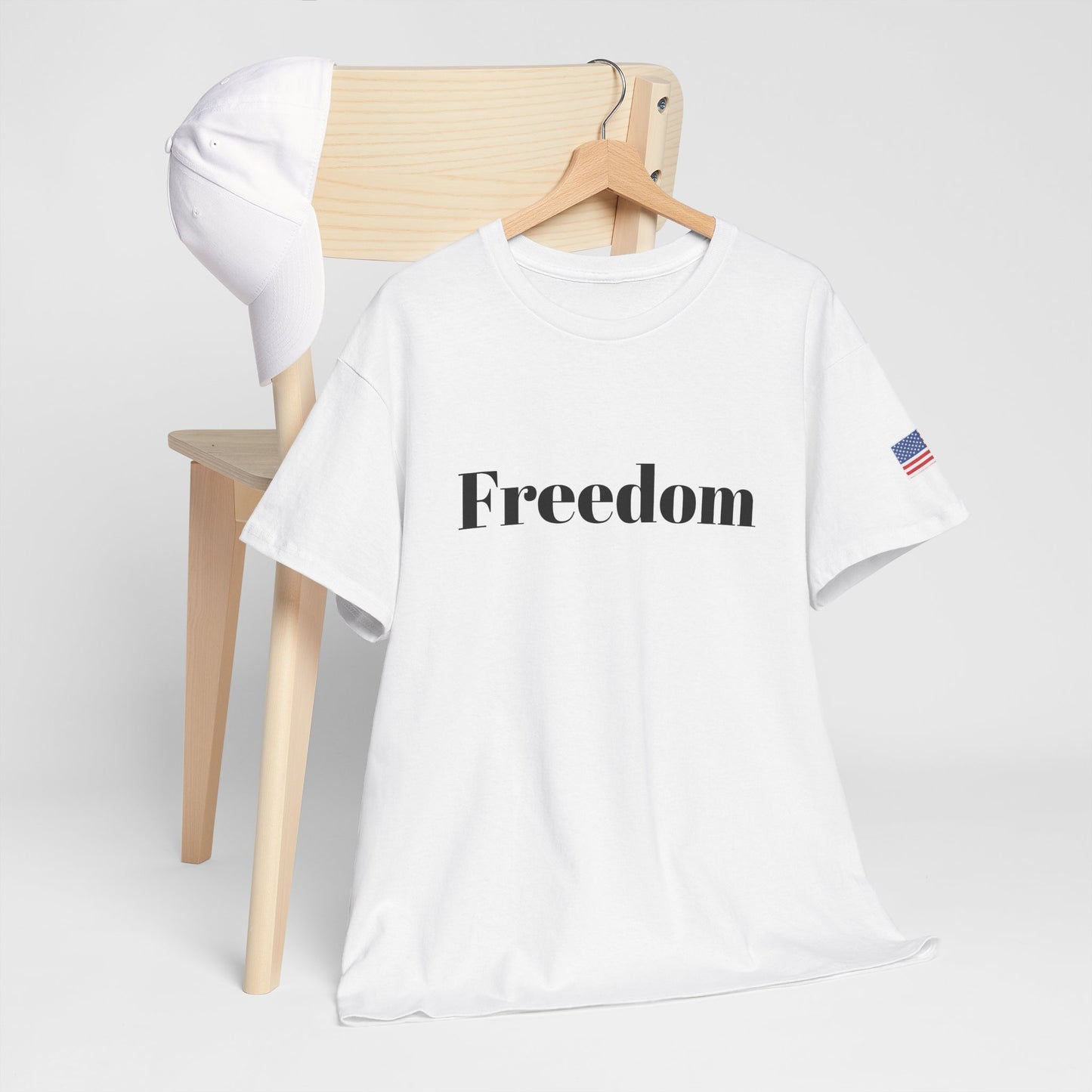 Freedom script tee | T-Shirt, American flag sleeve - TRV