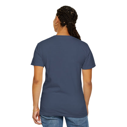 Sporty Unisex Garment-Dyed T-Shirt with Football Player Graphic, Activewear, Casual Wear, Gift for Runners, Fitness Apparel, Everyday Style