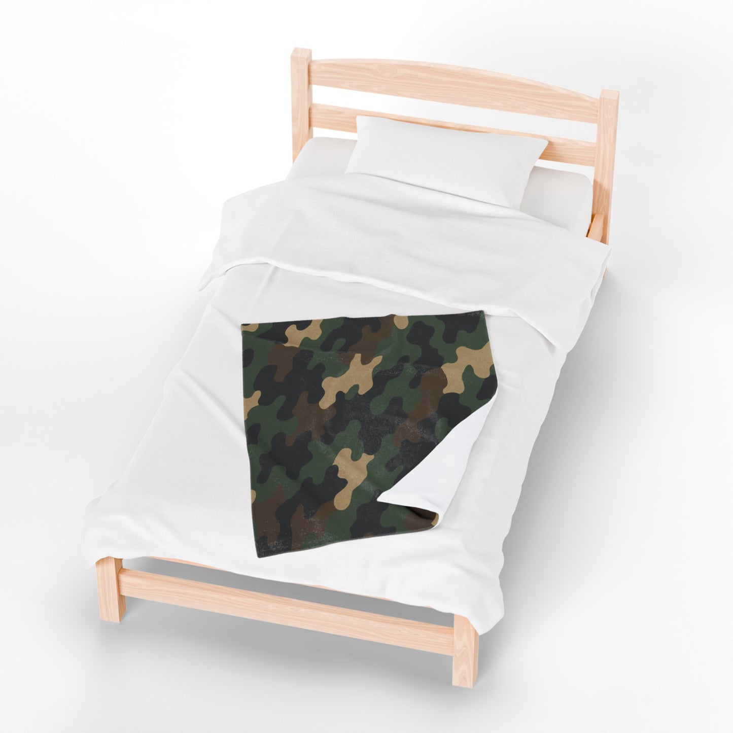 Cozy Camouflage Velveteen Plush Blanket | Ideal for Campouts, Living Room Decor, Gift for Him, Outdoor Adventures, Soft Throw - TRV