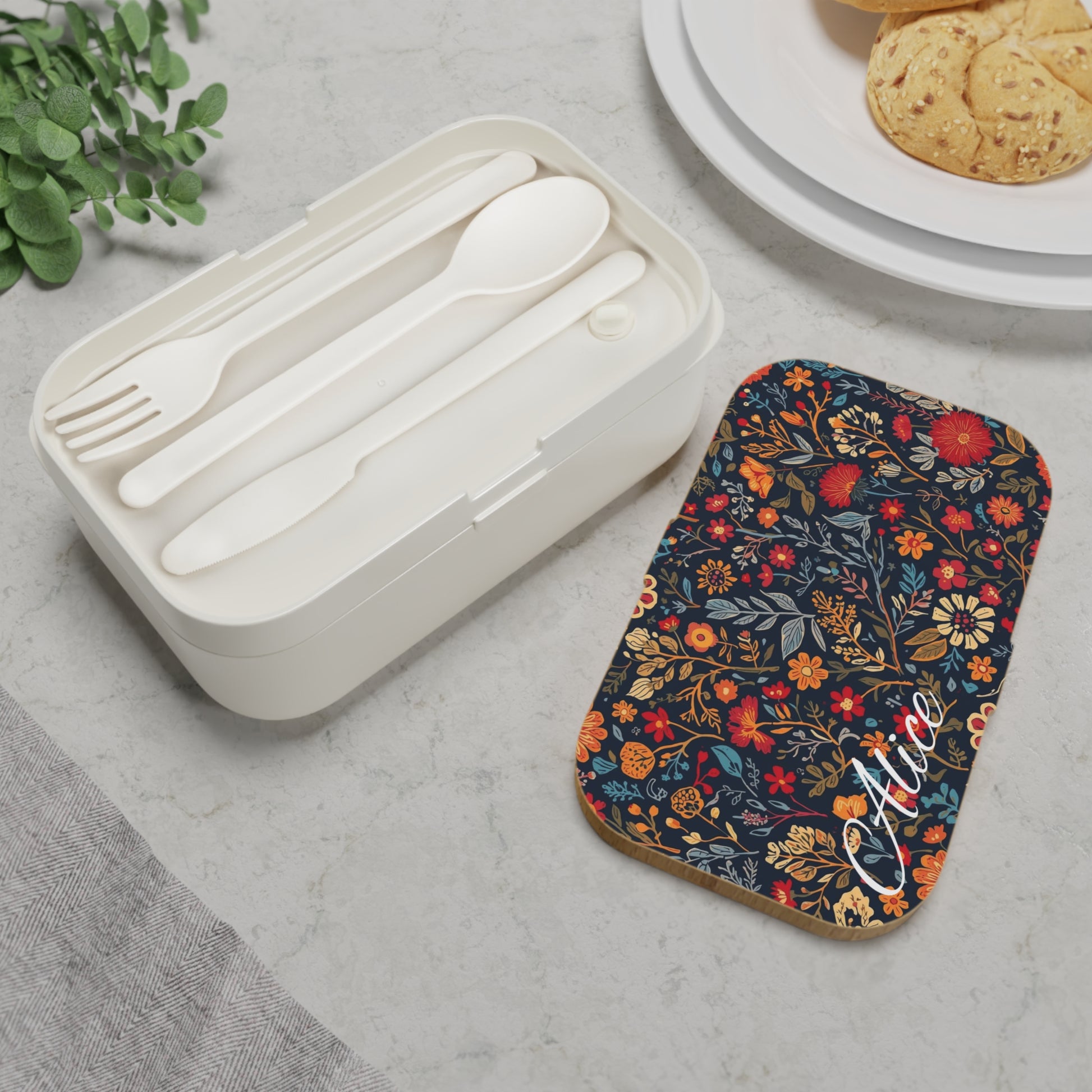 Floral Personalized Bento Lunch Box, Custom Meal Prep Container, School Lunch Idea, Eco-Friendly Snack Box, Gift for Kids, Cute Food Storage - TRV