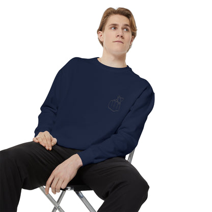 Minimalist Unisex Sweatshirt with Hand Design - Cozy & Stylish