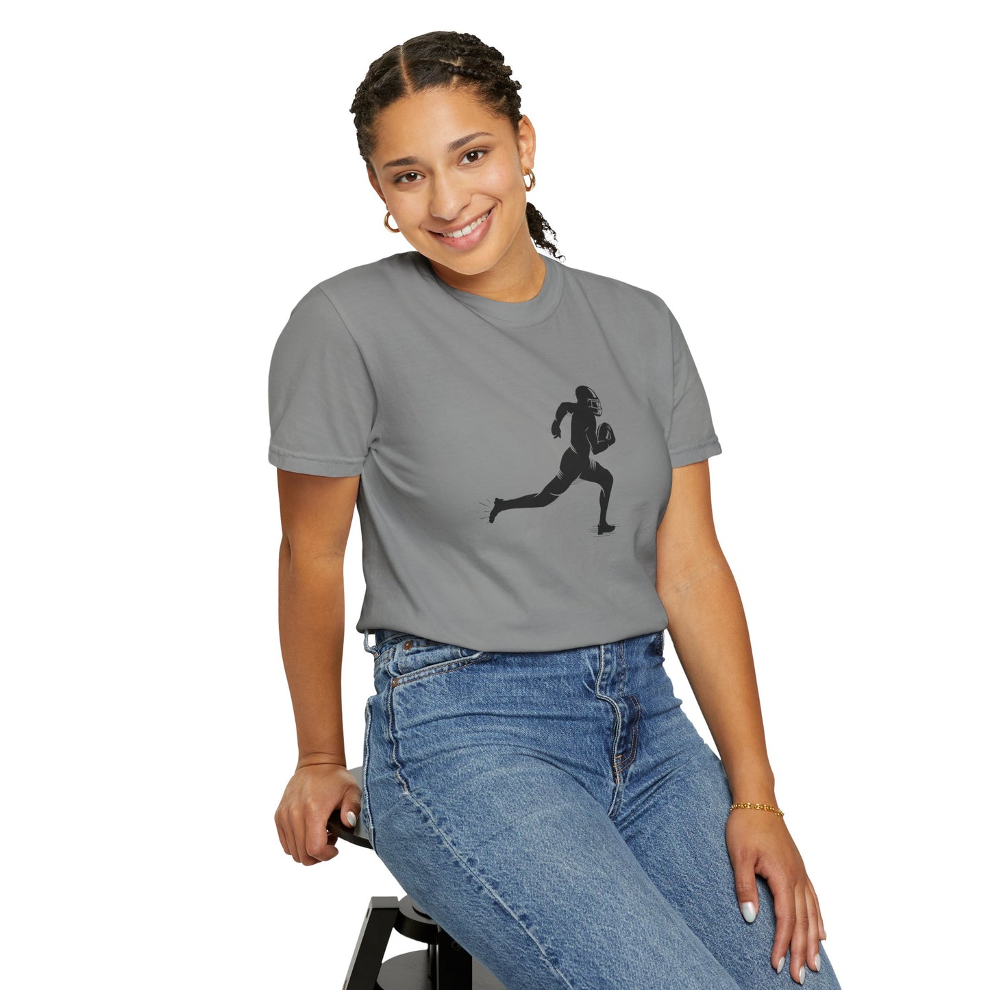 Football Player Graphic Unisex T-Shirt, Casual Sports Tee, Gift for Athletes, Workout Shirt, Everyday Wear, Unique Running Apparel