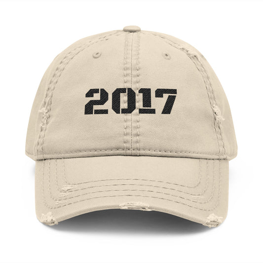 Distressed Dad Hat with 2017 Embroidery, Vintage Style Cap for Dads, Casual Everyday Wear, Perfect Gift for Father's Day, Trendy [...] - TRV