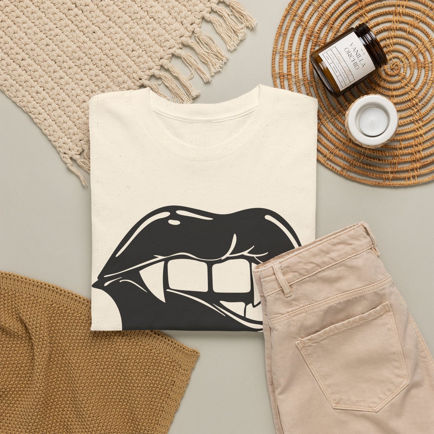 Edgy Graphic Tee - Dripping Lips Design - Unisex Heavy Cotton Tee
