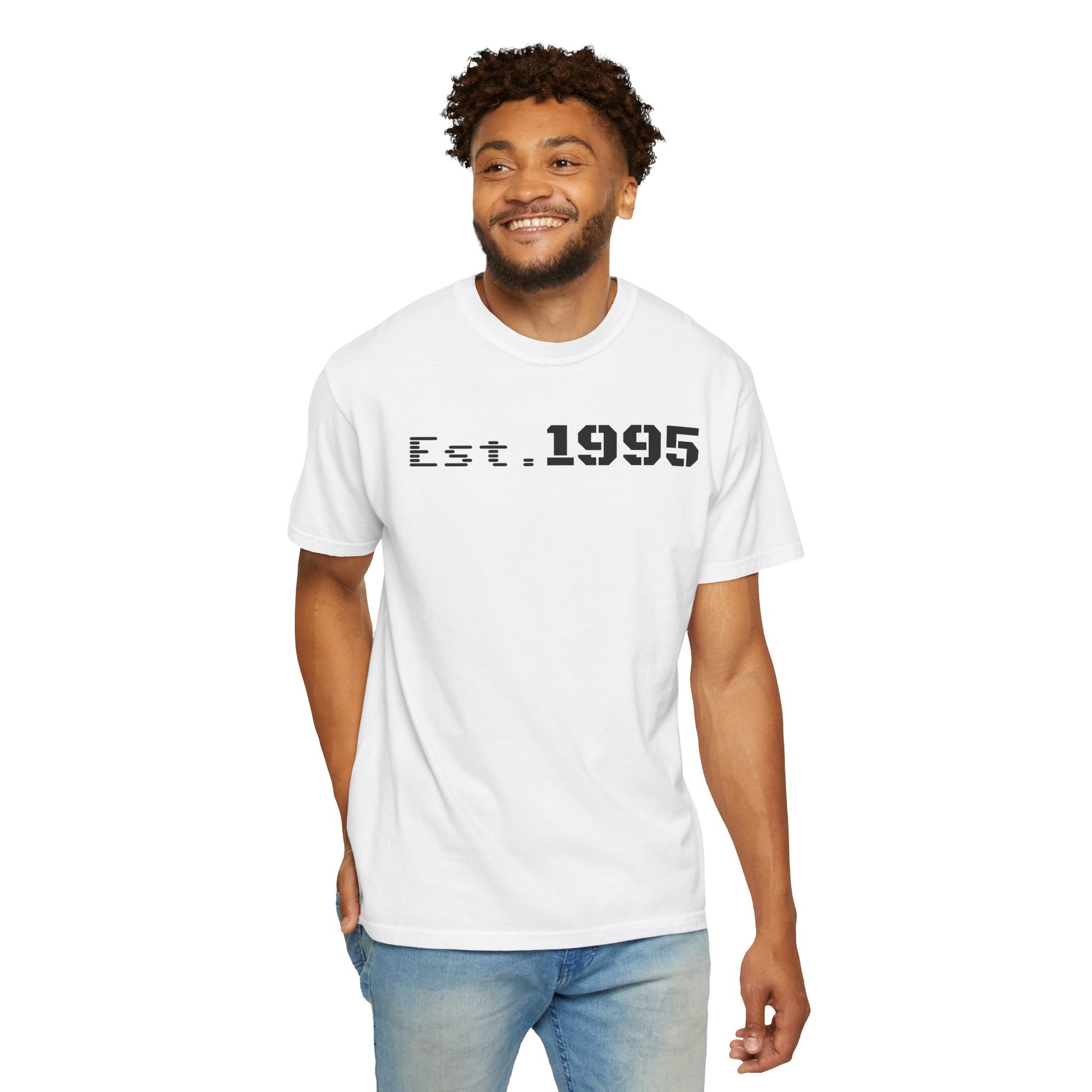 Vintage Est. 1995 T-Shirt, Retro Unisex Tee, Perfect Gift for Birthdays, Casual Wear, Nostalgic Apparel - TRV