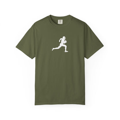 Sporty Unisex Garment-Dyed T-Shirt with Football Player Graphic, Activewear, Casual Wear, Gift for Runners, Fitness Apparel, Everyday Style