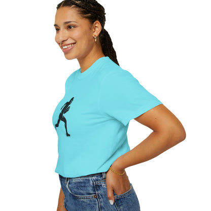 Football Player Graphic Unisex T-Shirt, Casual Sports Tee, Gift for Athletes, Workout Shirt, Everyday Wear, Unique Running Apparel