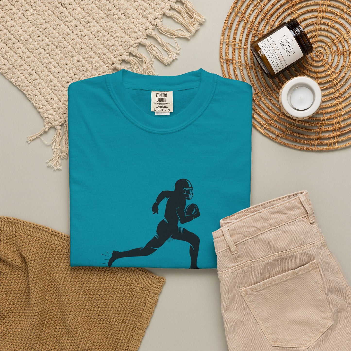 Football Player Graphic Unisex T-Shirt, Casual Sports Tee, Gift for Athletes, Workout Shirt, Everyday Wear, Unique Running Apparel