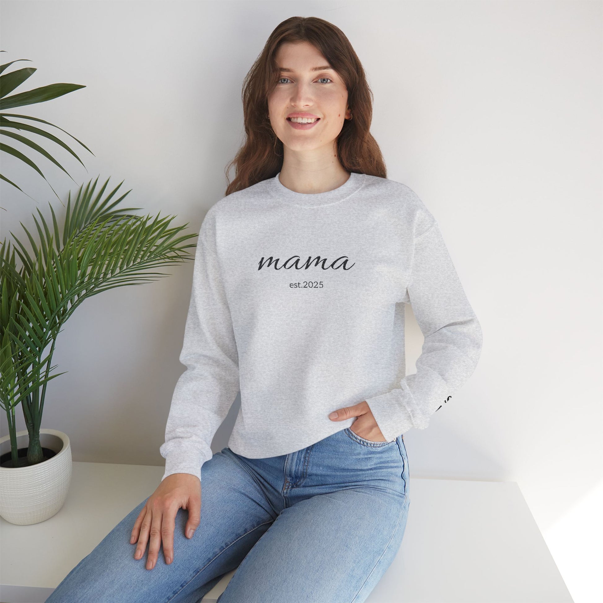 mama sweatshirt | simple script mom pullover - TRV