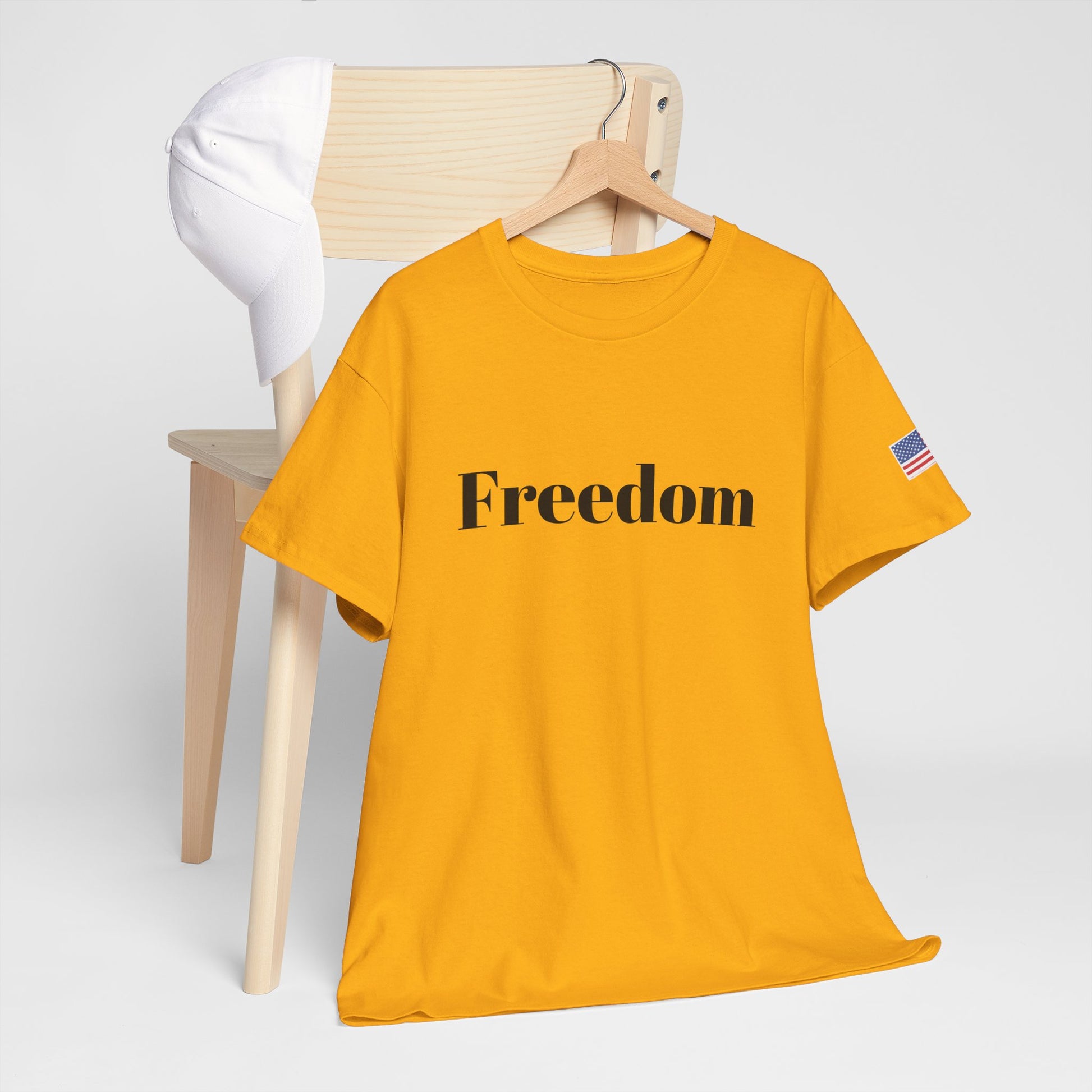 Freedom script tee | T-Shirt, American flag sleeve - TRV