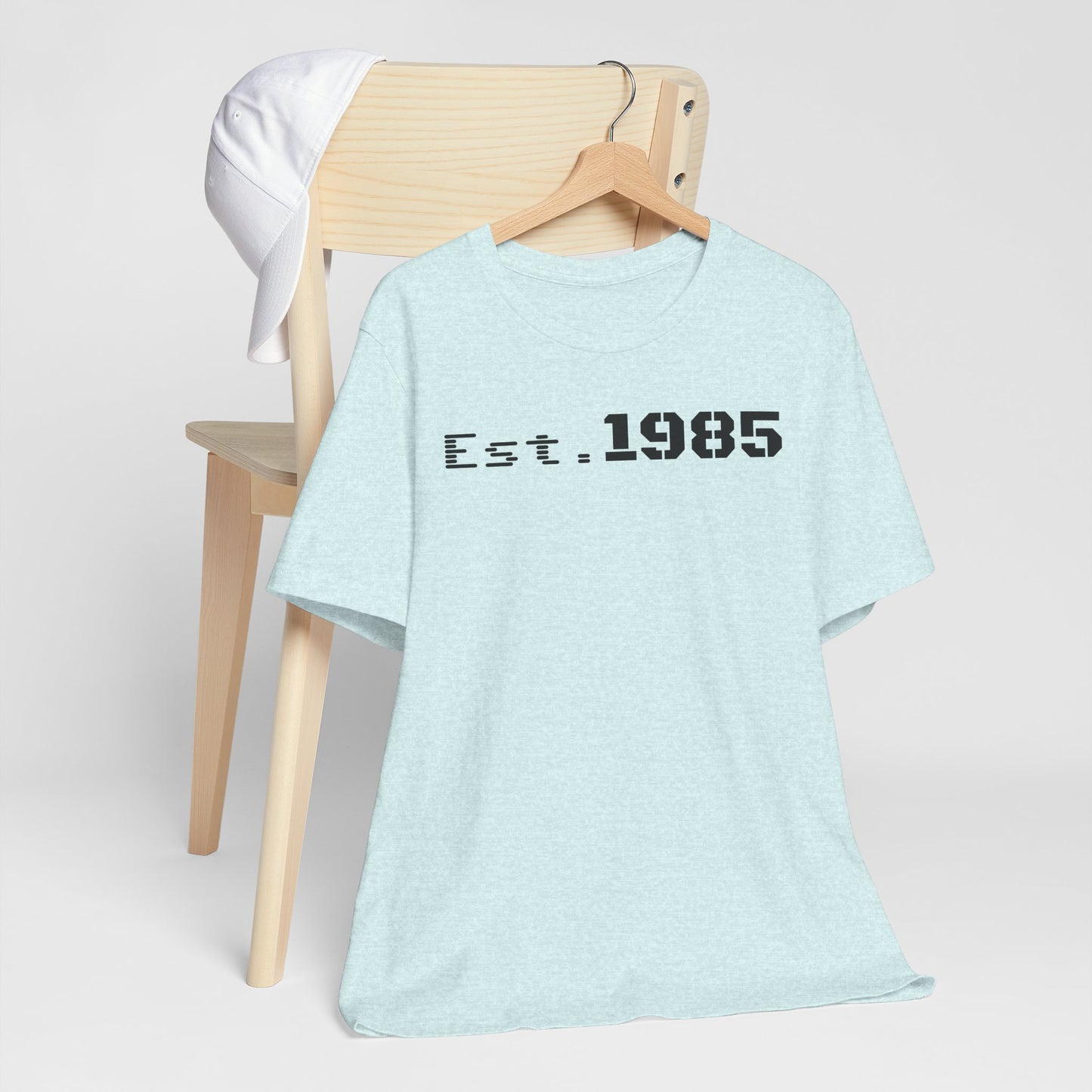Est. 1985 Vintage Unisex Tee, Retro Birthday T-Shirt, Perfect Gift for 1980s Lovers, Casual Apparel, Timeless Style