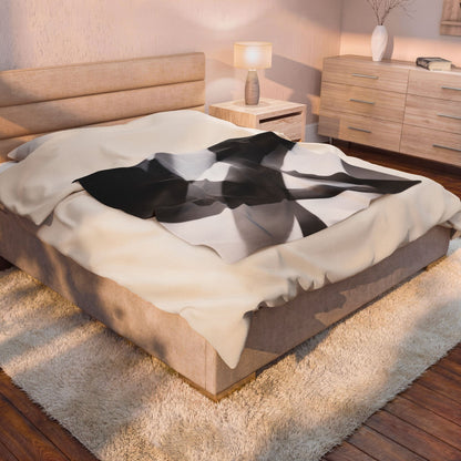 Abstract Black Smoke Design Velveteen Plush Blanket | Monochrome Swirl