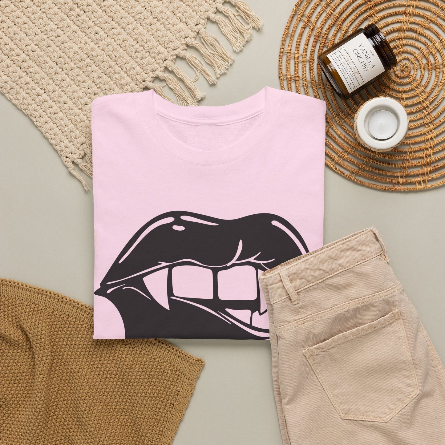 Edgy Graphic Tee - Dripping Lips Design - Unisex Heavy Cotton Tee