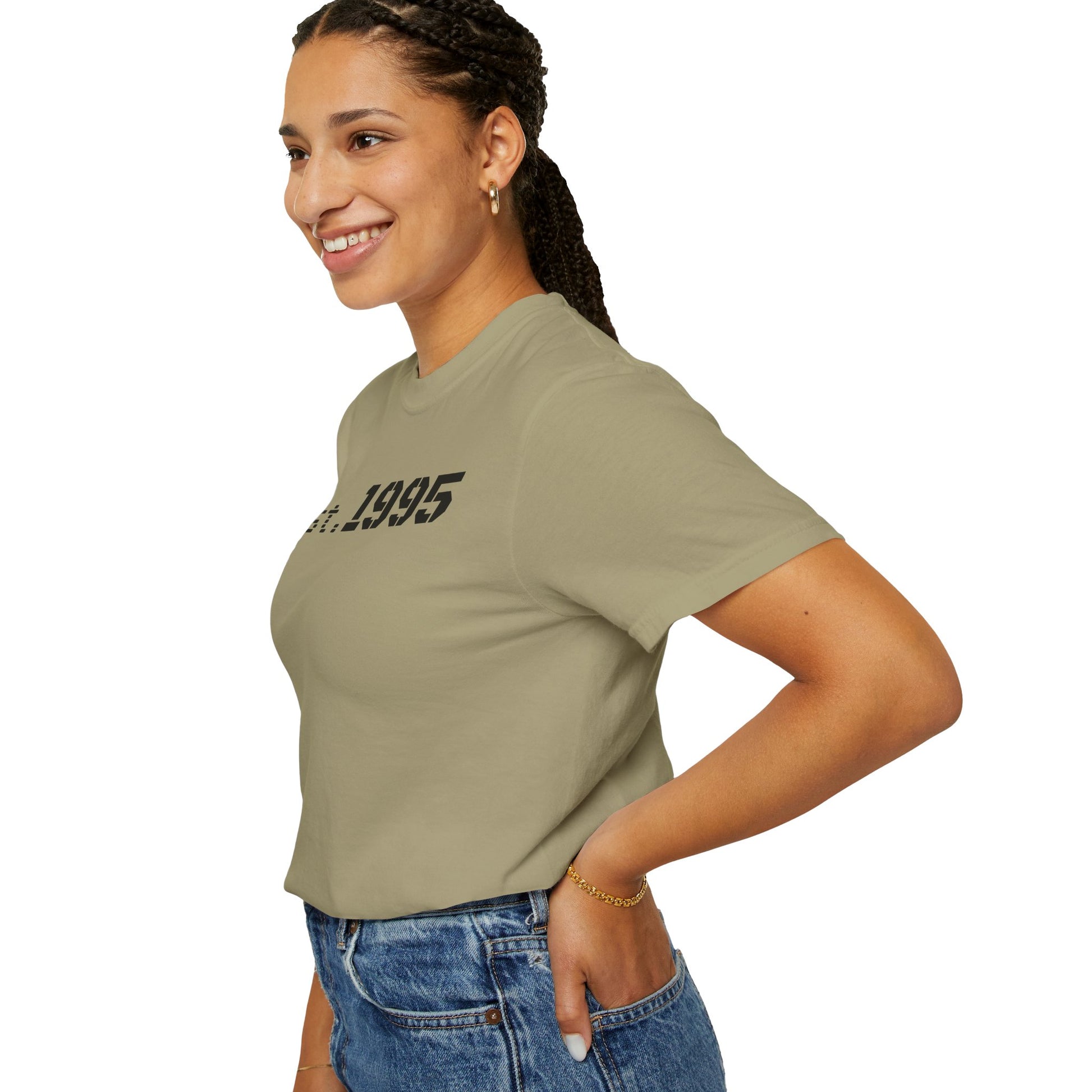 Vintage Est. 1995 T-Shirt, Retro Unisex Tee, Perfect Gift for Birthdays, Casual Wear, Nostalgic Apparel - TRV