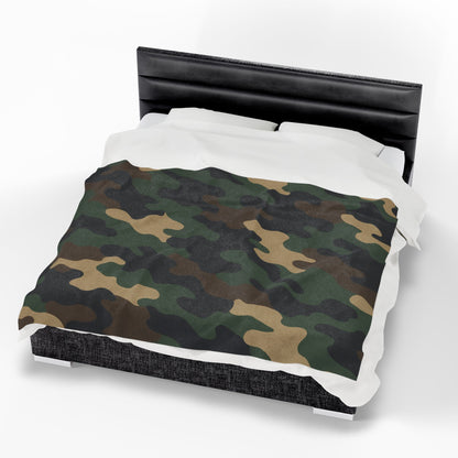 Cozy Camouflage Velveteen Plush Blanket | Ideal for Campouts, Living Room Decor, Gift for Him, Outdoor Adventures, Soft Throw - TRV