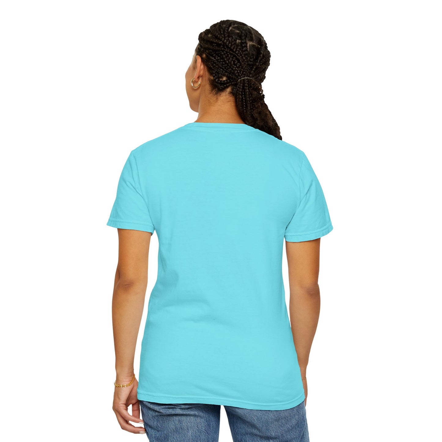 Football Player Graphic Unisex T-Shirt, Casual Sports Tee, Gift for Athletes, Workout Shirt, Everyday Wear, Unique Running Apparel
