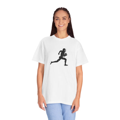 Football Player Graphic Unisex T-Shirt, Casual Sports Tee, Gift for Athletes, Workout Shirt, Everyday Wear, Unique Running Apparel