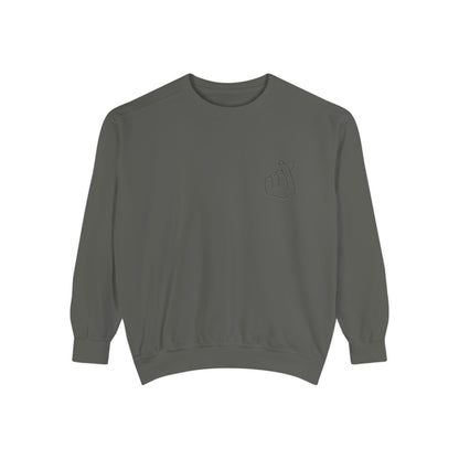 Minimalist Unisex Sweatshirt with Hand Design - Cozy & Stylish