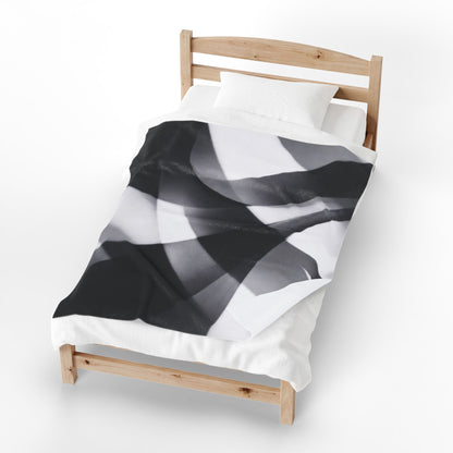 Abstract Black Smoke Design Velveteen Plush Blanket | Monochrome Swirl