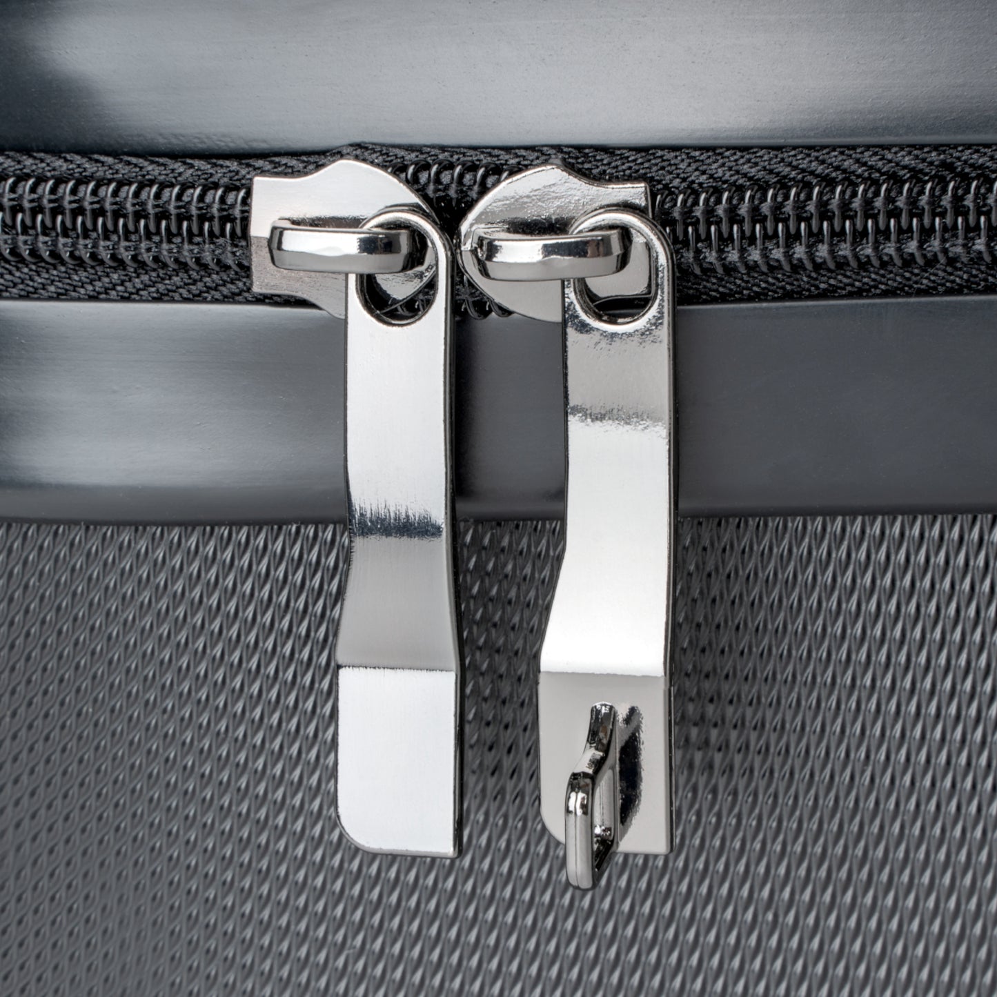 Werewolf Travel Suitcase – Dark Howl Luggage for Gothic & Horror Fans
