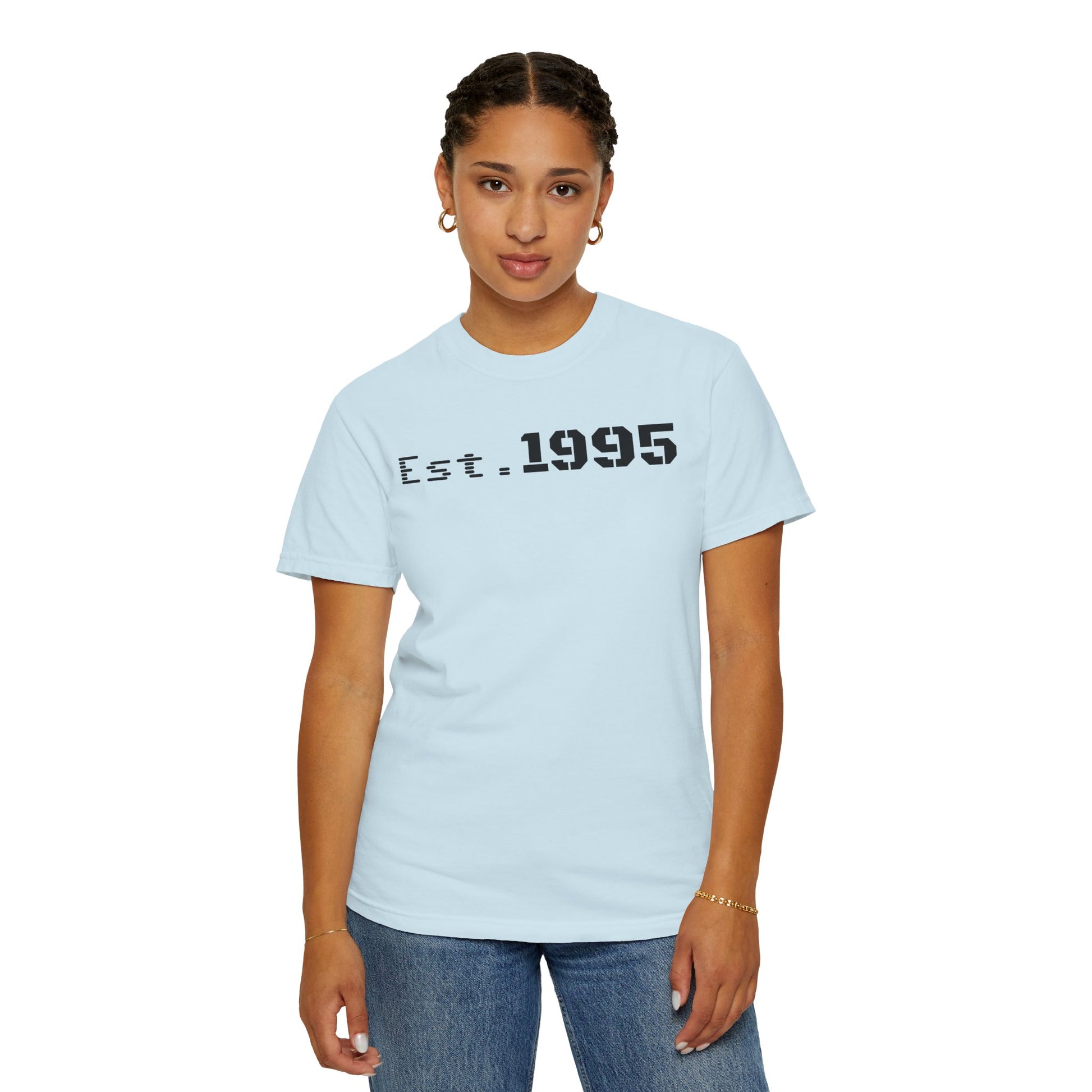 Vintage Est. 1995 T-Shirt, Retro Unisex Tee, Perfect Gift for Birthdays, Casual Wear, Nostalgic Apparel - TRV