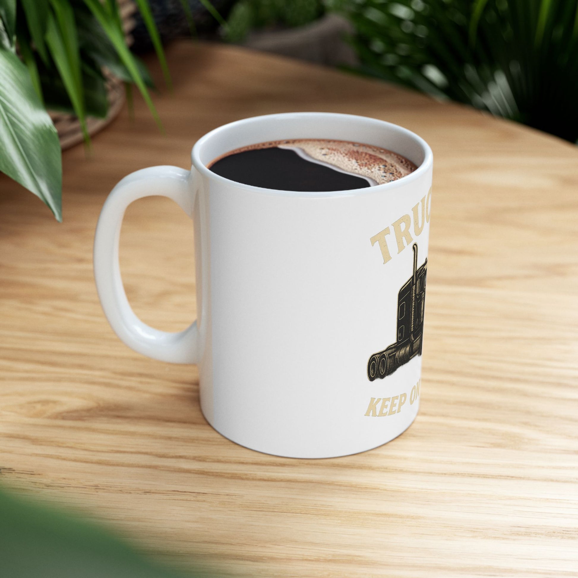 Truckers Keep on Truckin' Ceramic Mug, Coffee Cup for Truck Drivers, Gift for Road Trip Lovers, Travel Mug for Father's Day, Unique [...] - TRV