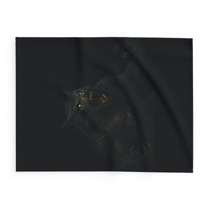 Fierce Werewolf Arctic Fleece Blanket, Cozy Blanket for Horror Lovers, Gifts for Halloween, Warm Throw for Movie Night