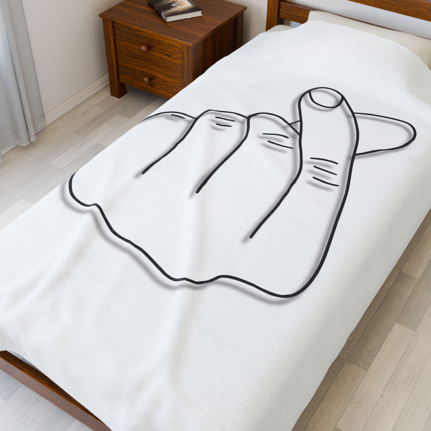 Cozy Velveteen Plush Blanket with Heart Gesture Design - Perfect for Gifts & Home Decor - TRV