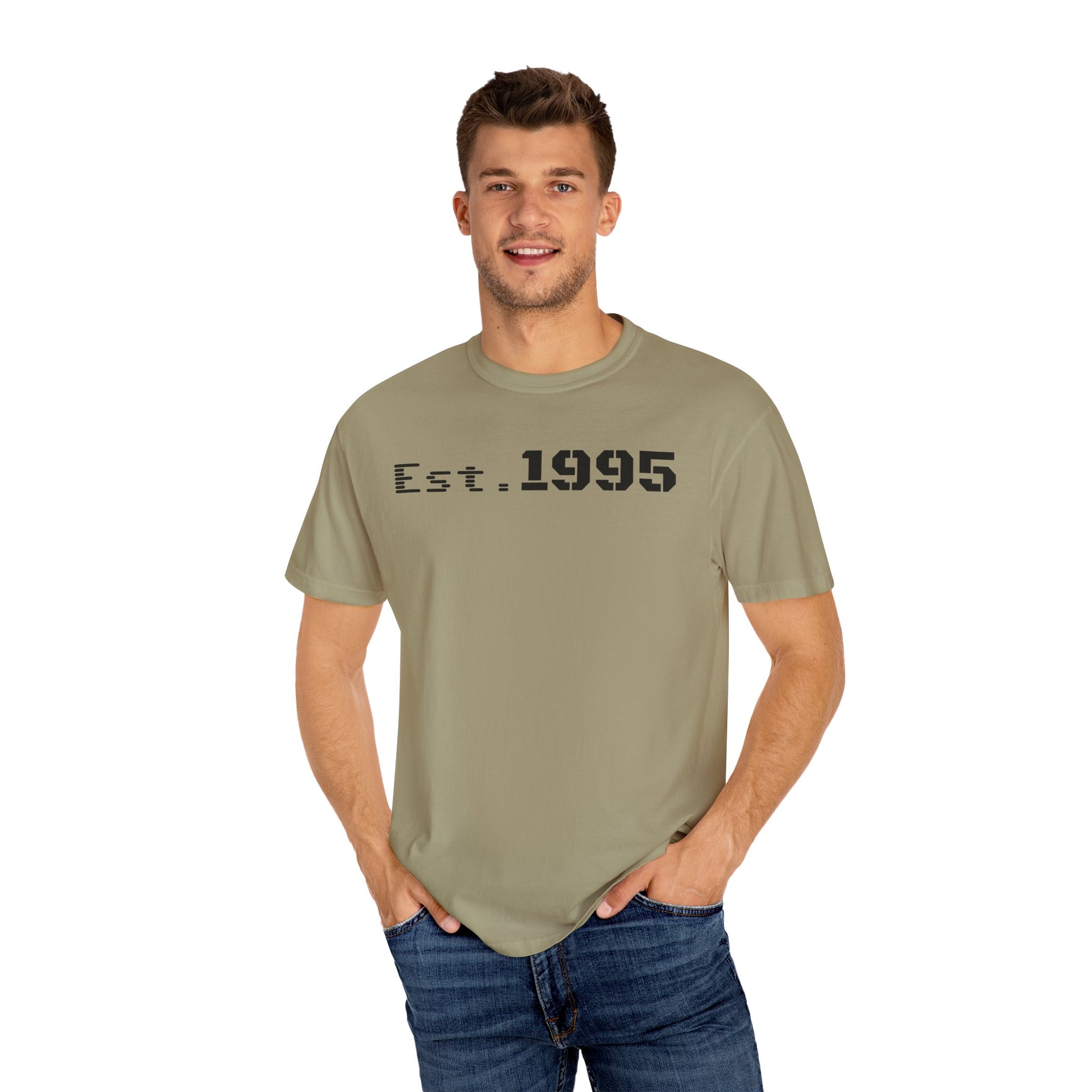 Vintage Est. 1995 T-Shirt, Retro Unisex Tee, Perfect Gift for Birthdays, Casual Wear, Nostalgic Apparel - TRV