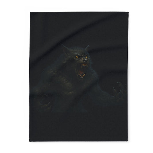 Fierce Werewolf Arctic Fleece Blanket, Cozy Blanket for Horror Lovers, Gifts for Halloween, Warm Throw for Movie Night