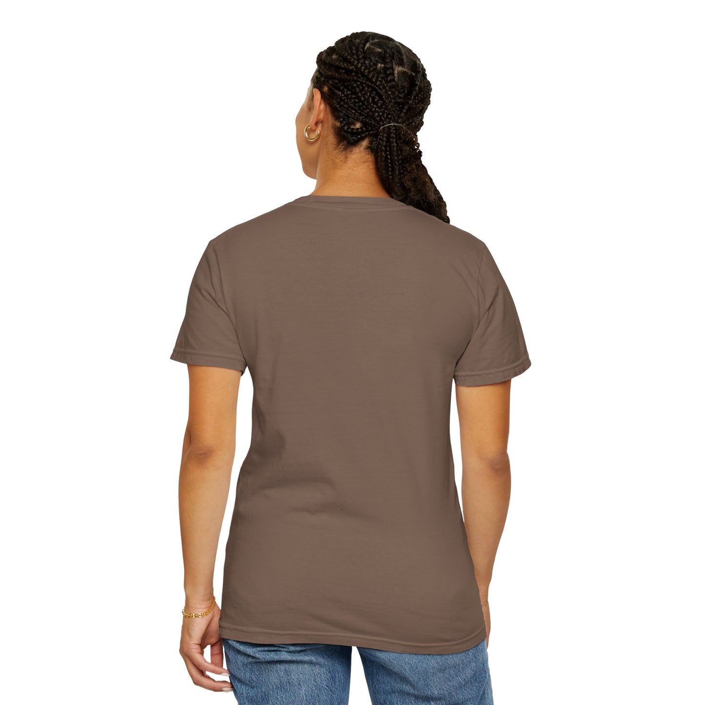 Sporty Unisex Garment-Dyed T-Shirt with Football Player Graphic, Activewear, Casual Wear, Gift for Runners, Fitness Apparel, Everyday Style