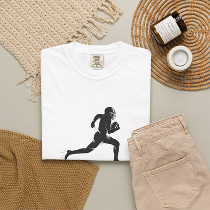 Football Player Graphic Unisex T-Shirt, Casual Sports Tee, Gift for Athletes, Workout Shirt, Everyday Wear, Unique Running Apparel