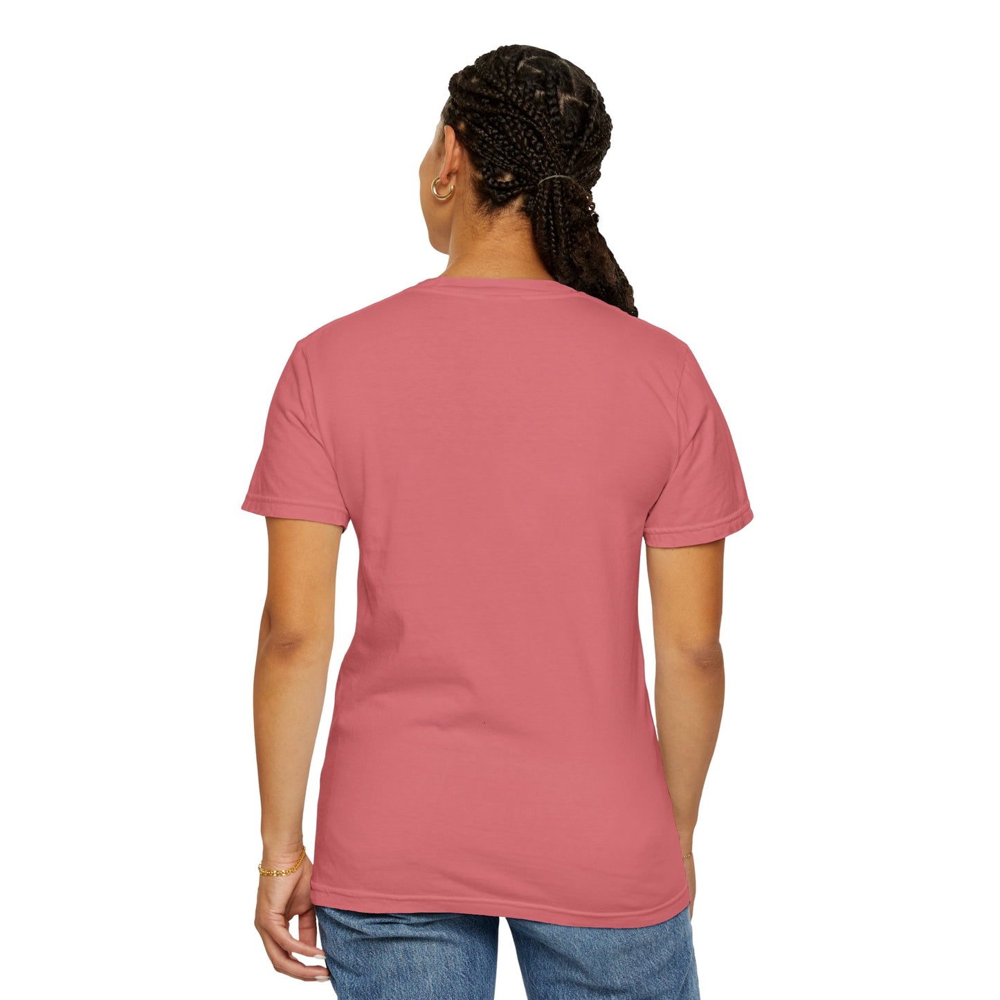 Sporty Unisex Garment-Dyed T-Shirt with Football Player Graphic, Activewear, Casual Wear, Gift for Runners, Fitness Apparel, Everyday Style
