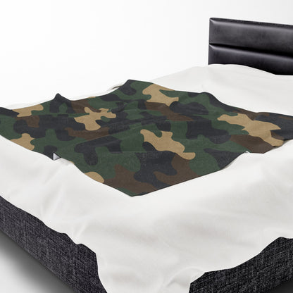 Cozy Camouflage Velveteen Plush Blanket | Ideal for Campouts, Living Room Decor, Gift for Him, Outdoor Adventures, Soft Throw - TRV