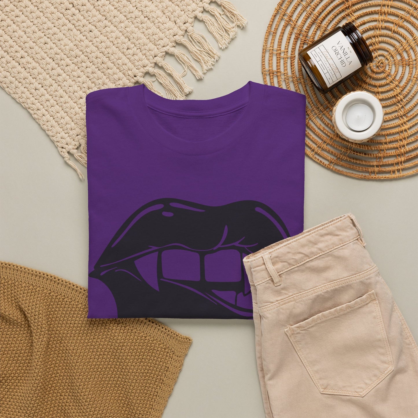 Edgy Graphic Tee - Dripping Lips Design - Unisex Heavy Cotton Tee