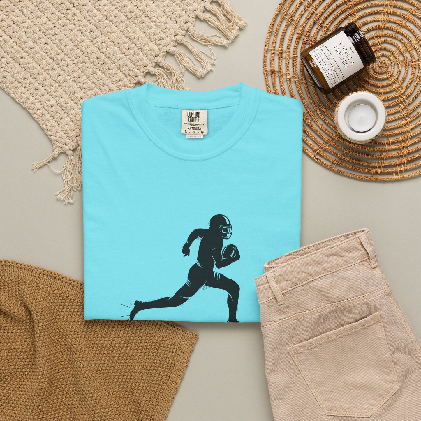 Football Player Graphic Unisex T-Shirt, Casual Sports Tee, Gift for Athletes, Workout Shirt, Everyday Wear, Unique Running Apparel