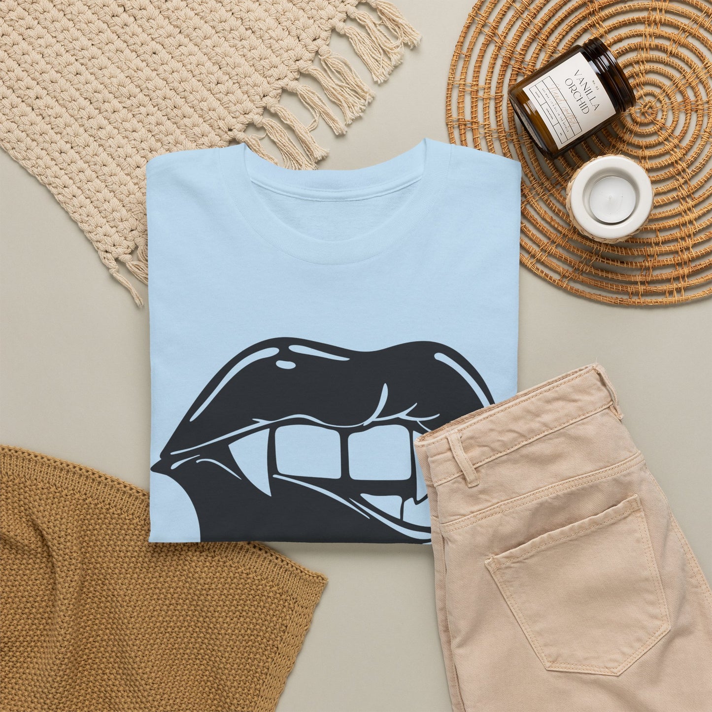 Edgy Graphic Tee - Dripping Lips Design - Unisex Heavy Cotton Tee